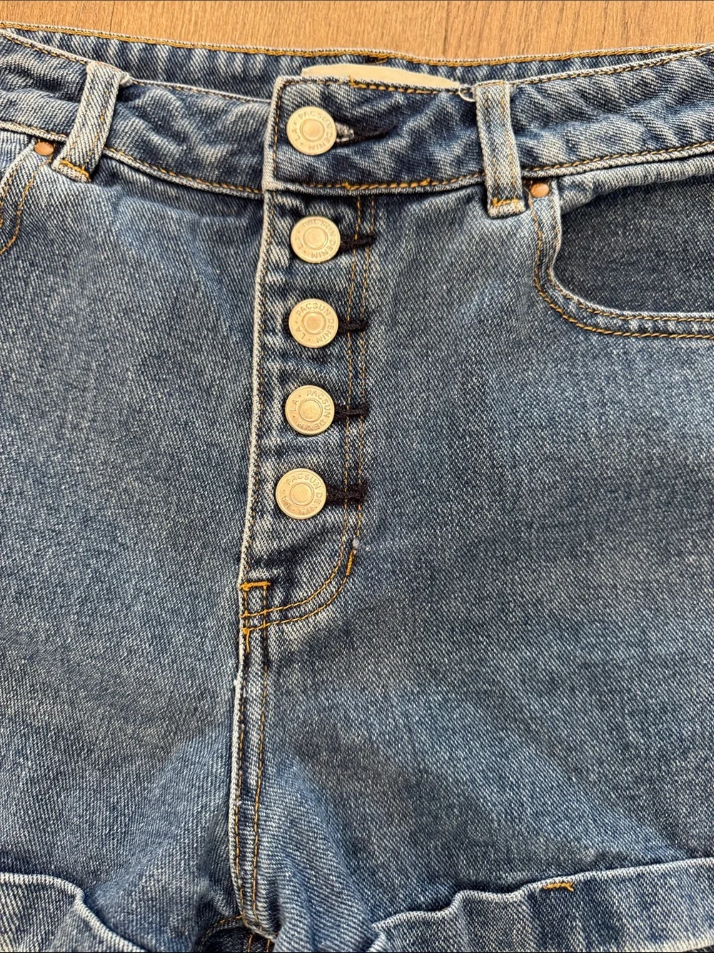 Pacing Mom Shorts High Rise‎ Button Fly Blue Denim Cuffed Hem 28 Summer Vacation